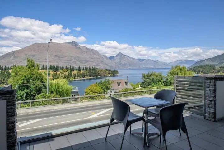 Luxury Lake View - 1 Bedroom Queenstown Eksteriør bilde